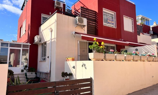 3. Semi - Detached Villa - Herverkoop - Orihuela Costa -
                Orihuela Costa