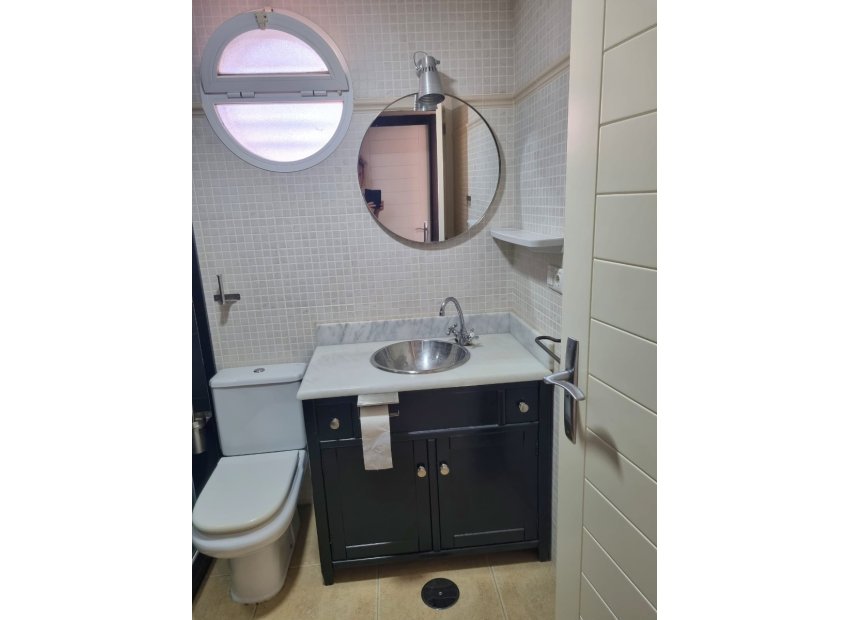 Alquiler a largo plazo - Apartamento -
Guardamar del Segura - Puerto