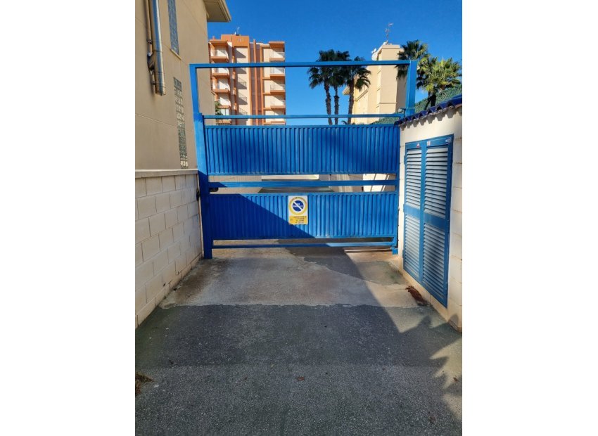 Alquiler a largo plazo - Apartamento -
Guardamar del Segura - Puerto