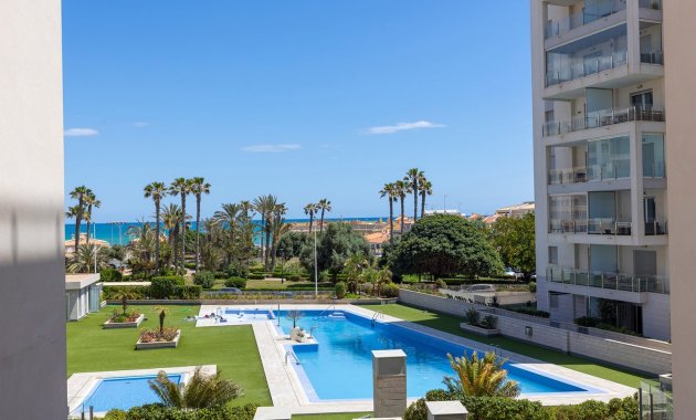 Apartamento - Reventa - La Mata -
                Playa