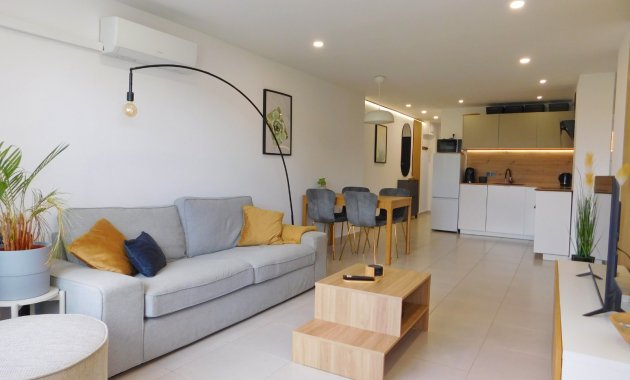 Apartment - Resale - Torrevieja -
                Torrevieja