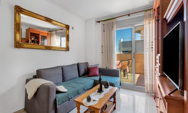 Apartment - Wiederverkauf - Torrevieja - La Mata Pueblo