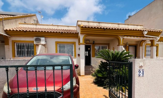 Casa adosada - Reventa - Daya Nueva - Daya Nueva