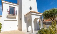 Chalet - Reventa -
            Torrevieja - LLM-83810
