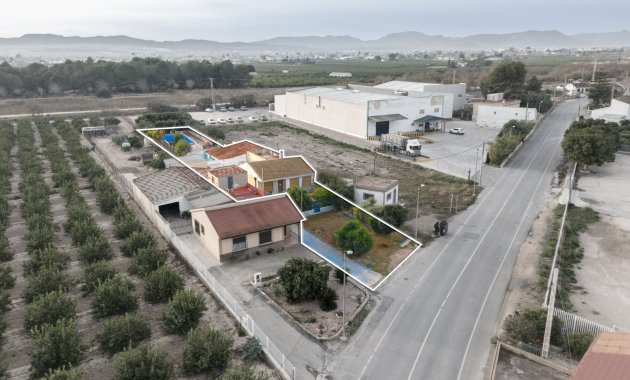 Finca   - Herverkoop - Orihuela - Orihuela