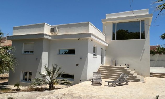 Freistehend / Villa - Wiederverkauf - Ciudad Quesada - Rojales - Rojales