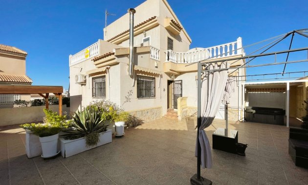 Freistehend / Villa - Wiederverkauf - Ciudad Quesada - Rojales - Rojales
