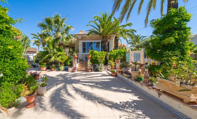 Freistehend / Villa - Wiederverkauf - Ciudad Quesada - Rojales - Rojales