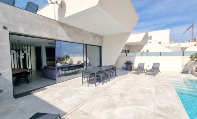 Freistehend / Villa - Wiederverkauf - Rojales -
                Ciudad Quesada