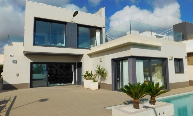 Freistehend / Villa - Wiederverkauf - San Miguel de Salinas - San Miguel de Salinas