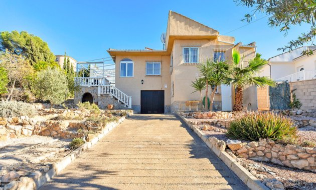 Freistehend / Villa - Wiederverkauf - Torrevieja - Los Balcones