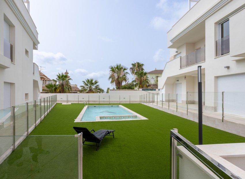 Herverkoop - 1. Apartment / flat -
San Miguel de Salinas - BLUE LAGOON