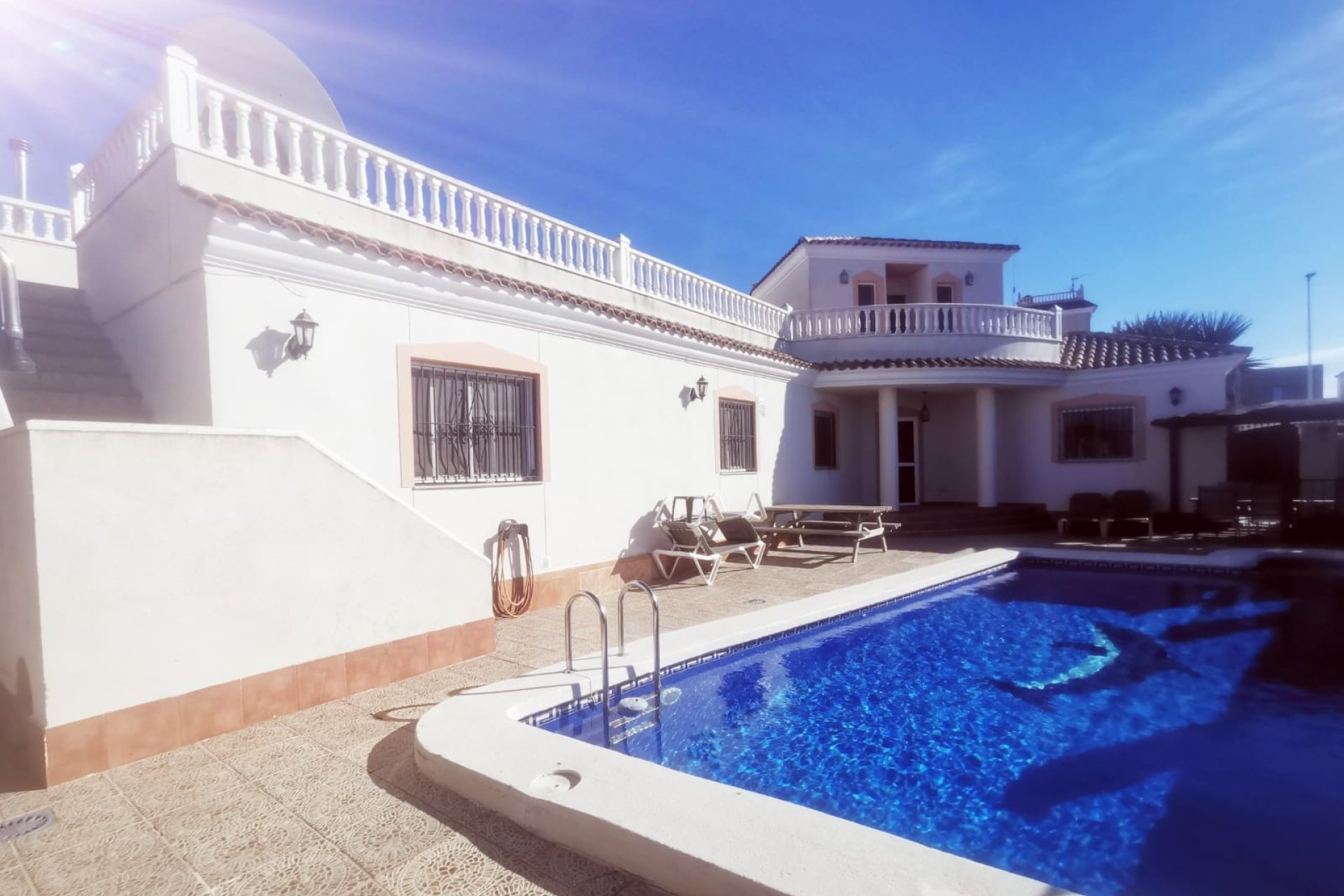 Herverkoop - 4. House - Detached Villa -
Los Alcazares - Town