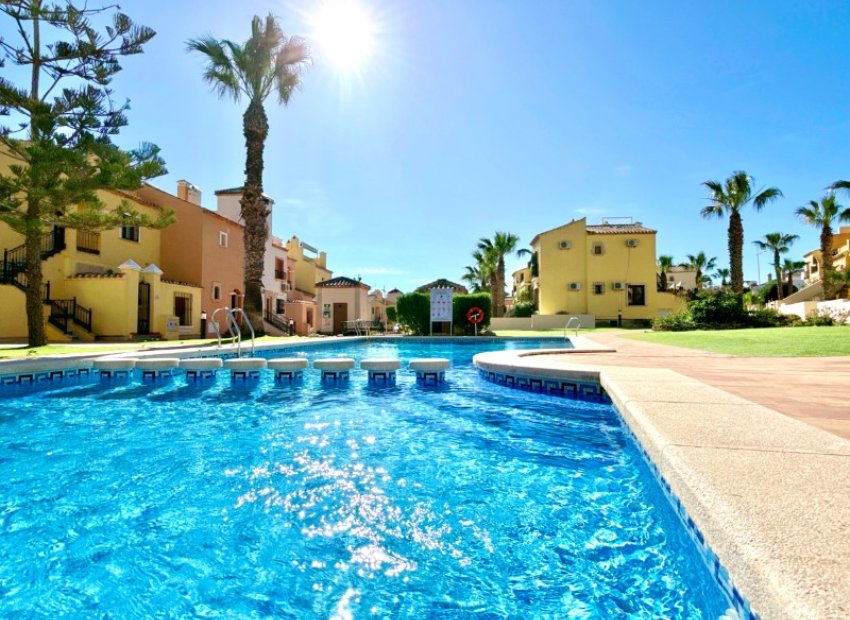 Herverkoop - Appartement -
Algorfa