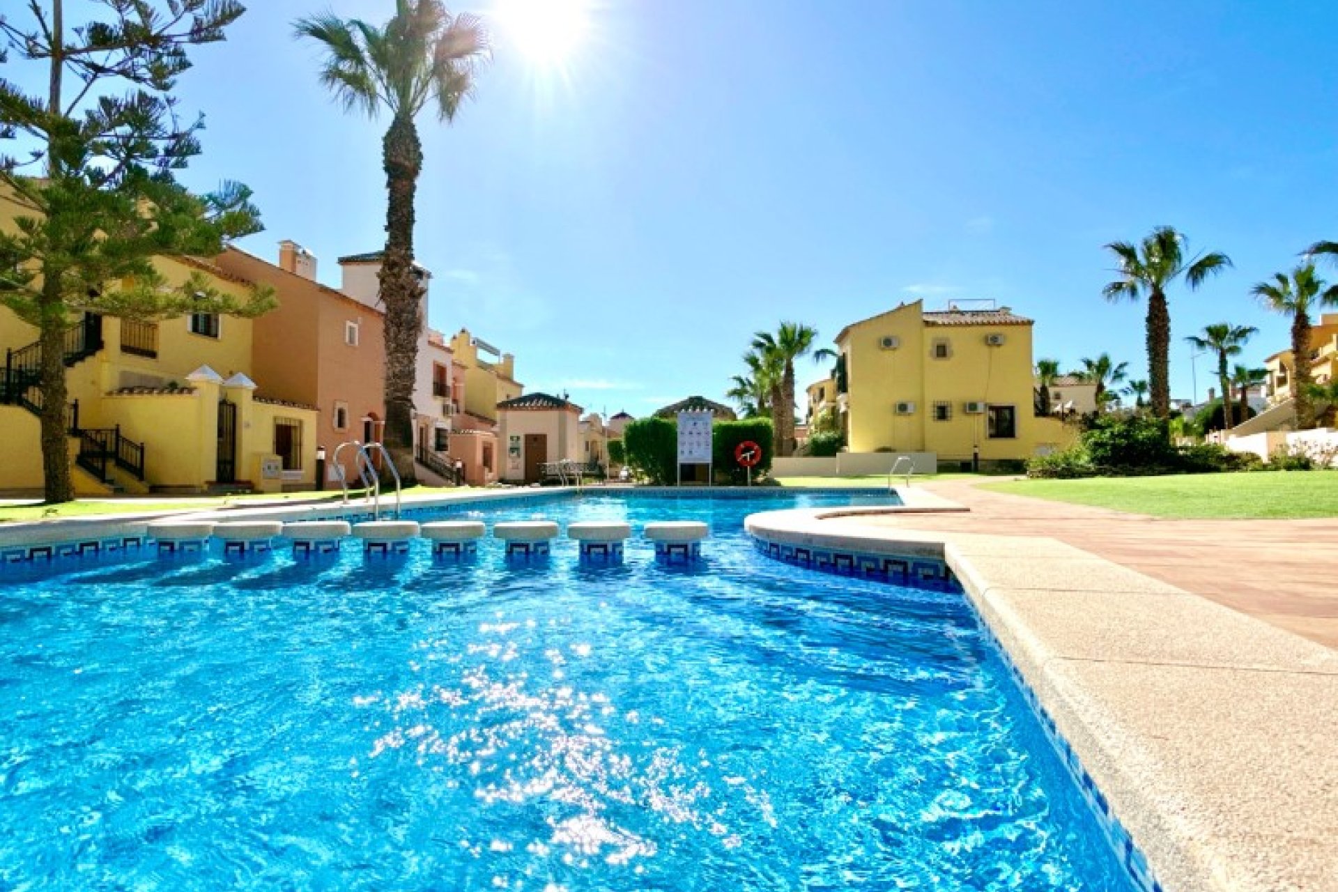 Herverkoop - Appartement -
Algorfa