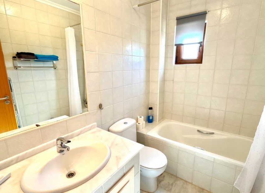Herverkoop - Appartement -
Algorfa