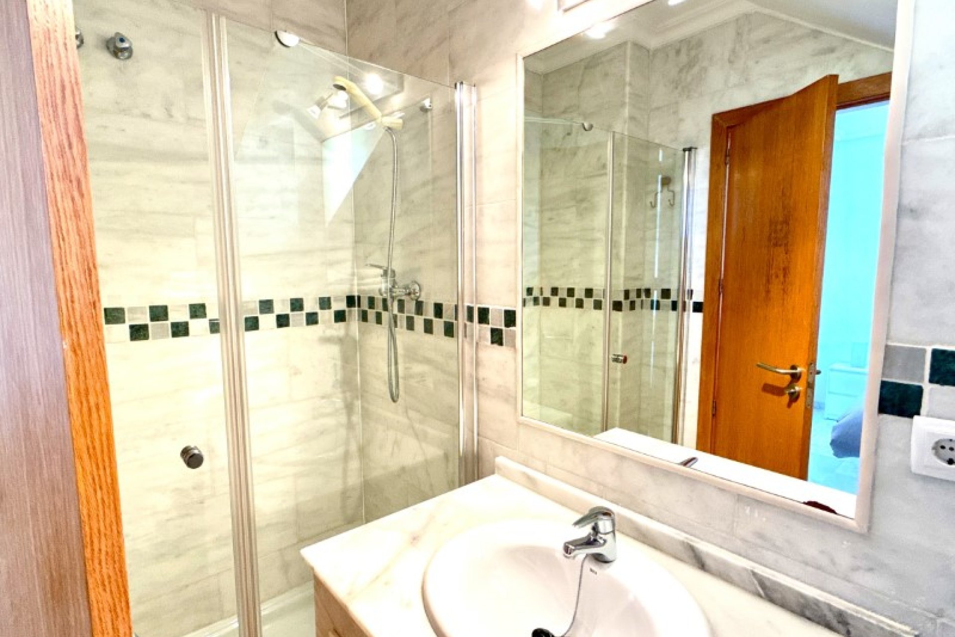 Herverkoop - Appartement -
Algorfa