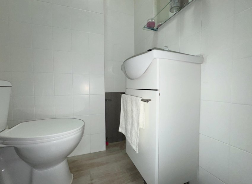 Herverkoop - Appartement -
Almoradí