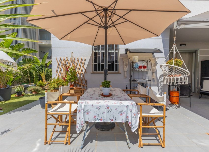 Herverkoop - Appartement - Begane grond -
La Mata - Playa