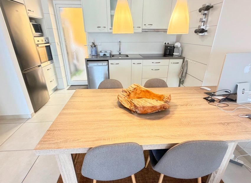 Herverkoop - Appartement - Begane grond -
Torrevieja - Aguas Nuevas