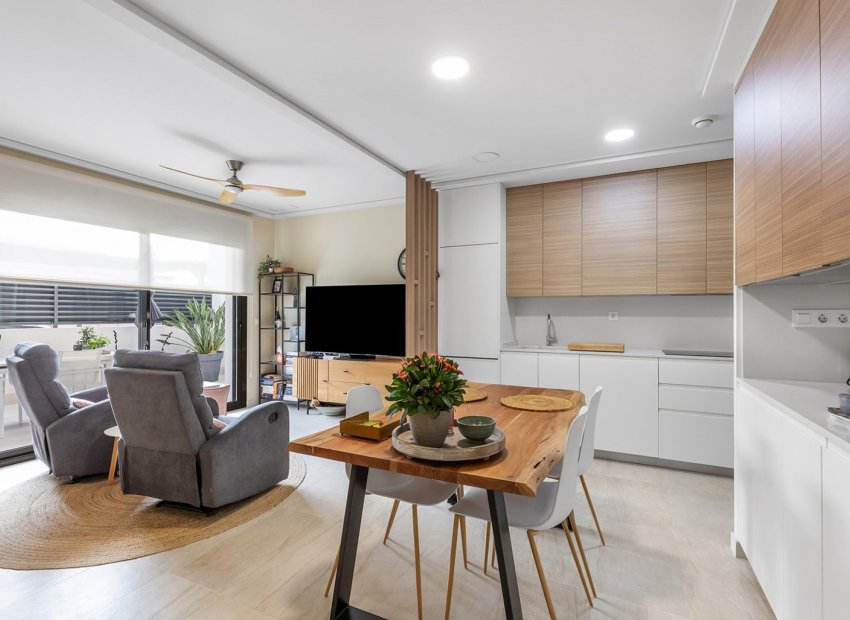 Herverkoop - Appartement - Begane grond -
Torrevieja - Torrelamata - La Mata