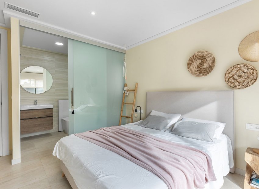 Herverkoop - Appartement - Begane grond -
Torrevieja - Torrelamata - La Mata