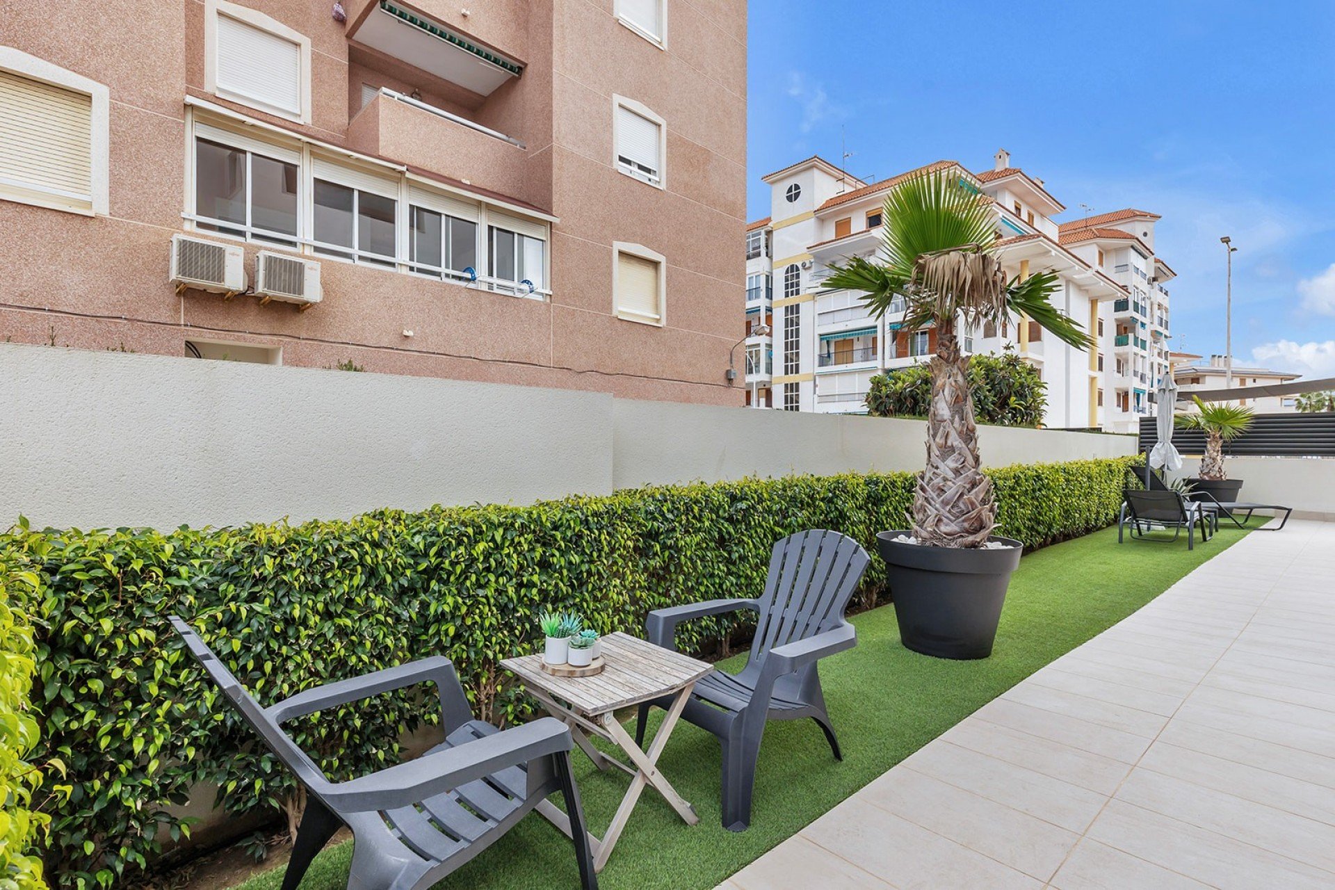 Herverkoop - Appartement - Begane grond -
Torrevieja - Torrelamata - La Mata
