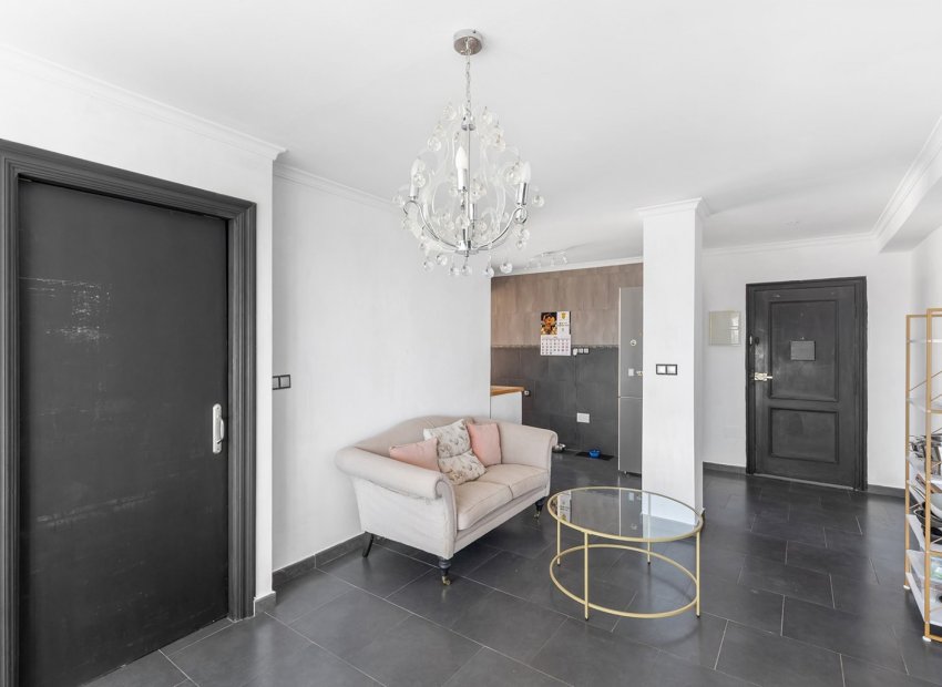 Herverkoop - Appartement -
Daya Nueva