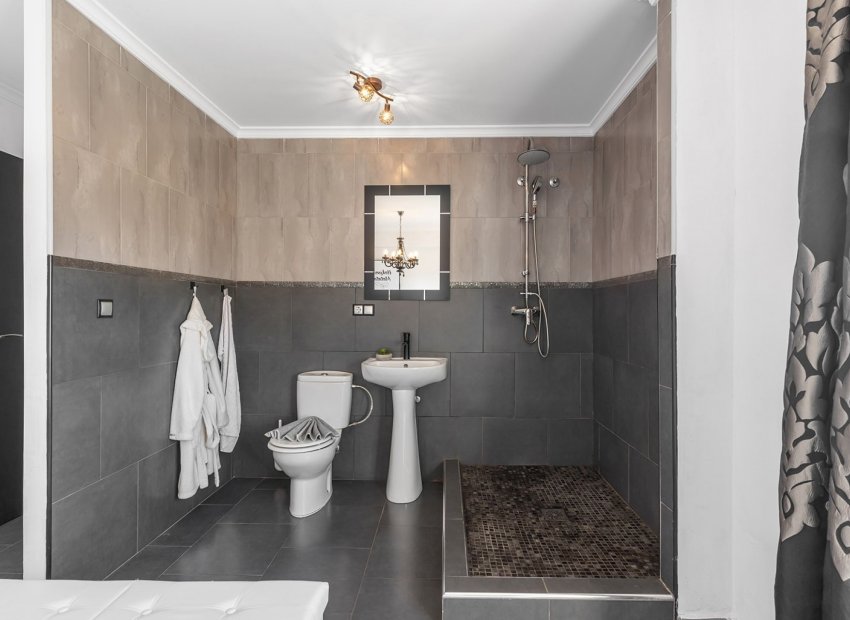 Herverkoop - Appartement -
Daya Nueva