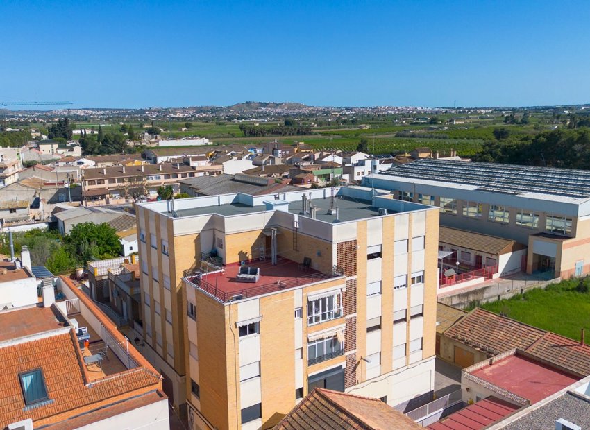 Herverkoop - Appartement -
Daya Nueva