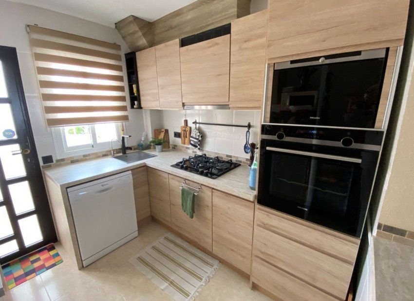 Herverkoop - Appartement -
Dona Pepa