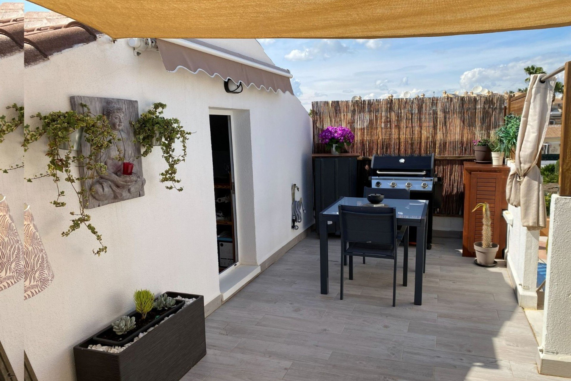 Herverkoop - Appartement -
Dona Pepa