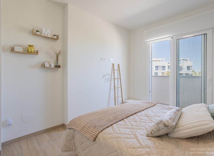 Herverkoop - Appartement -
Guardamar del Segura - El Raso