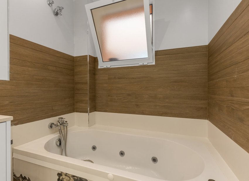 Herverkoop - Appartement -
Los Montesinos