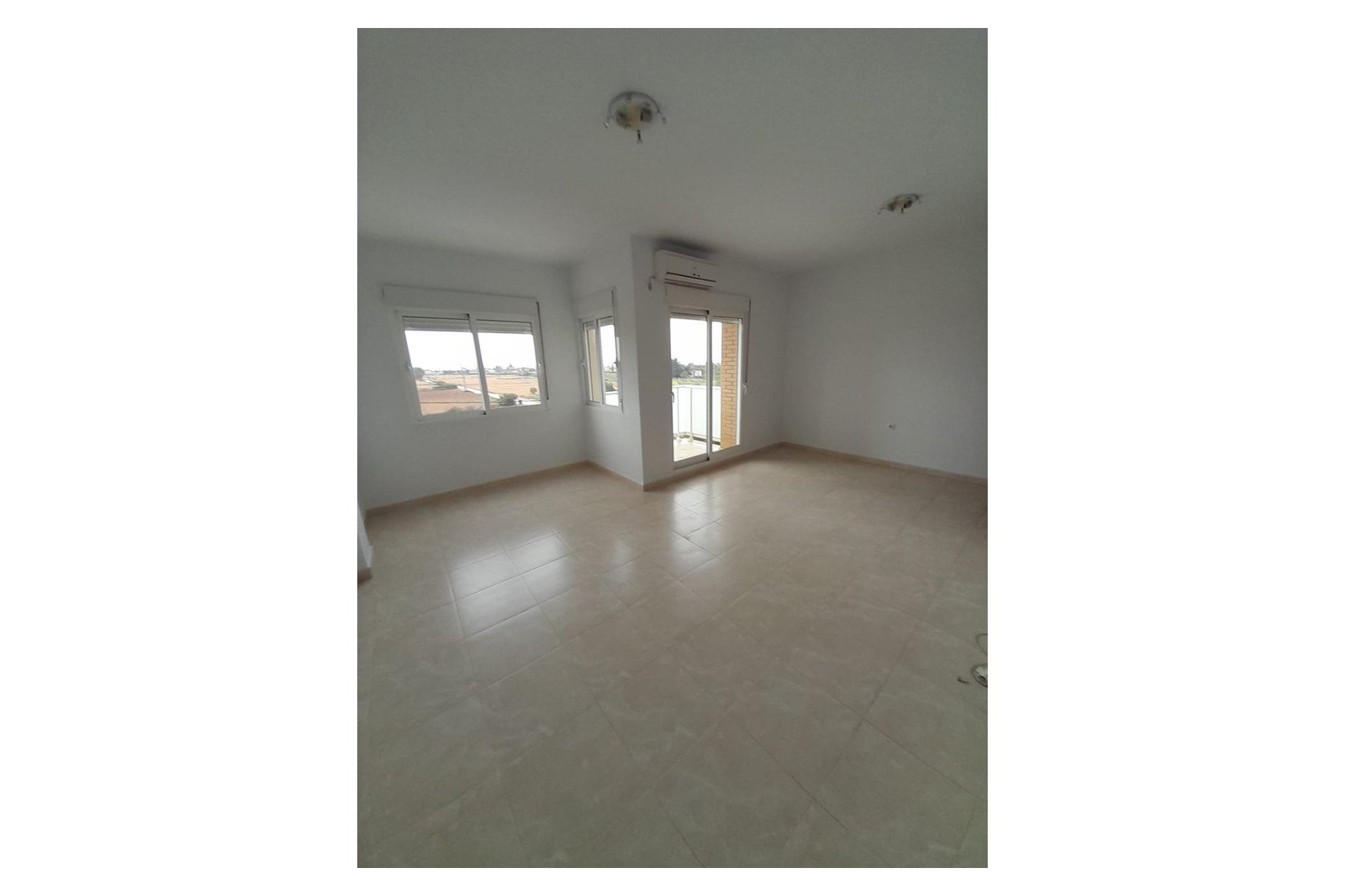 Herverkoop - Appartement -
Los Montesinos