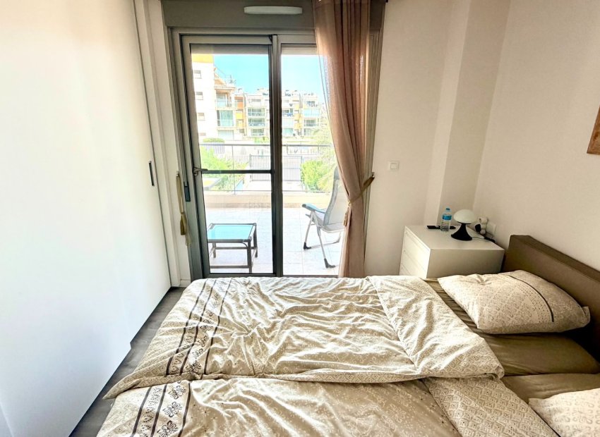 Herverkoop - Appartement -
Orihuela Costa - La Zenia
