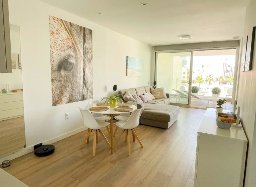 Herverkoop - Appartement -
Orihuela Costa