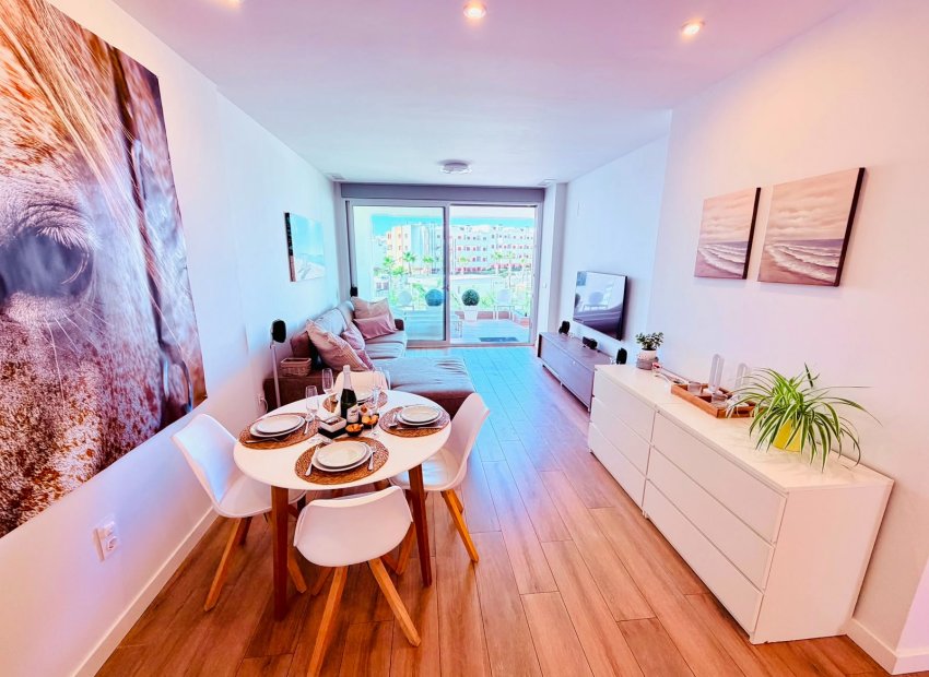 Herverkoop - Appartement -
Orihuela Costa
