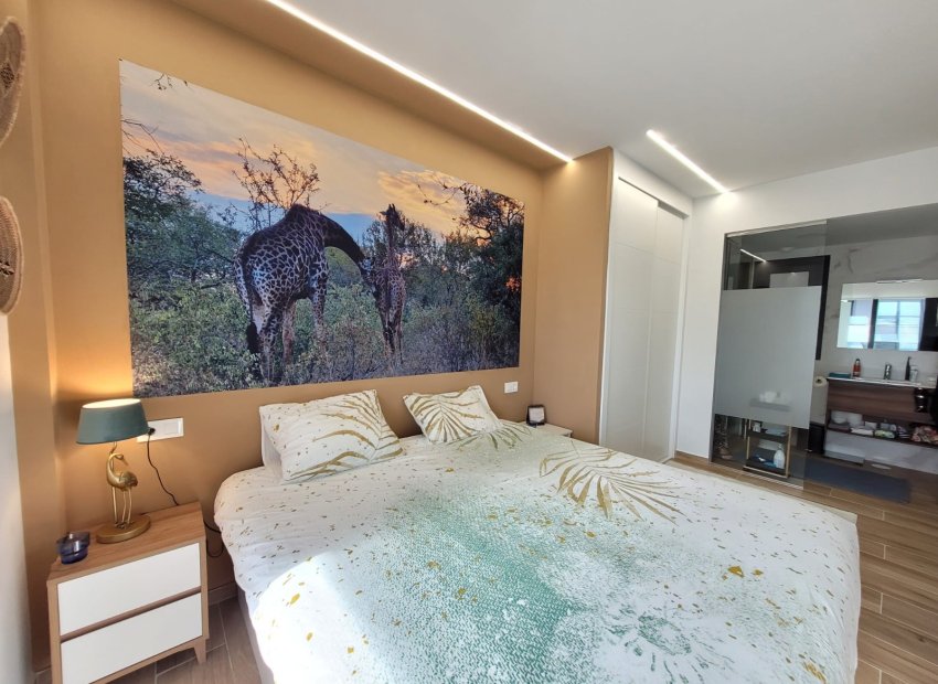 Herverkoop - Appartement -
Orihuela Costa