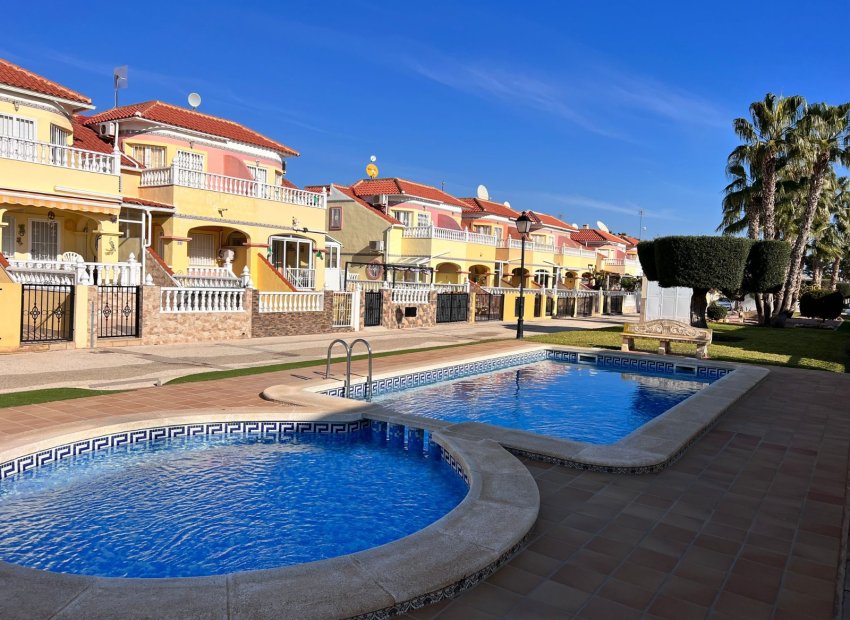 Herverkoop - Appartement -
Orihuela Costa