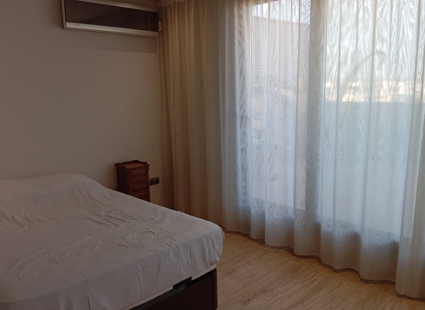 Herverkoop - Appartement -
Pilar de la Horadada