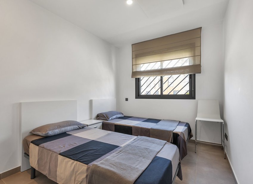 Herverkoop - Appartement -
Punta Prima