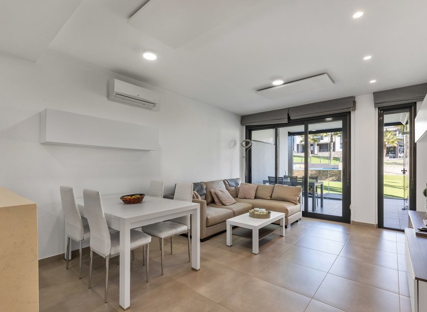 Herverkoop - Appartement -
Punta Prima