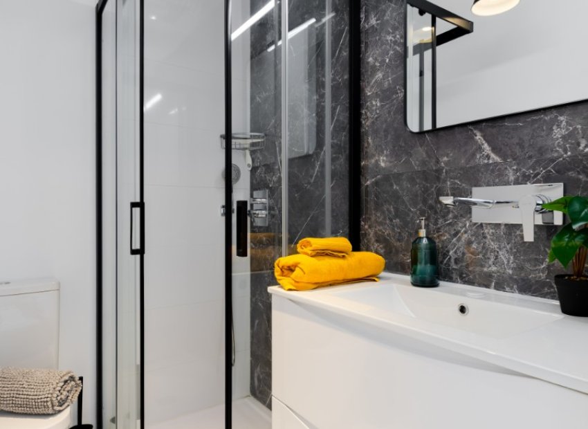 Herverkoop - Appartement -
San Miguel de Salinas