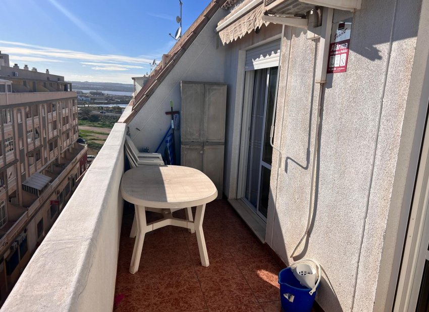 Herverkoop - Appartement -
Torrevieja - Centro