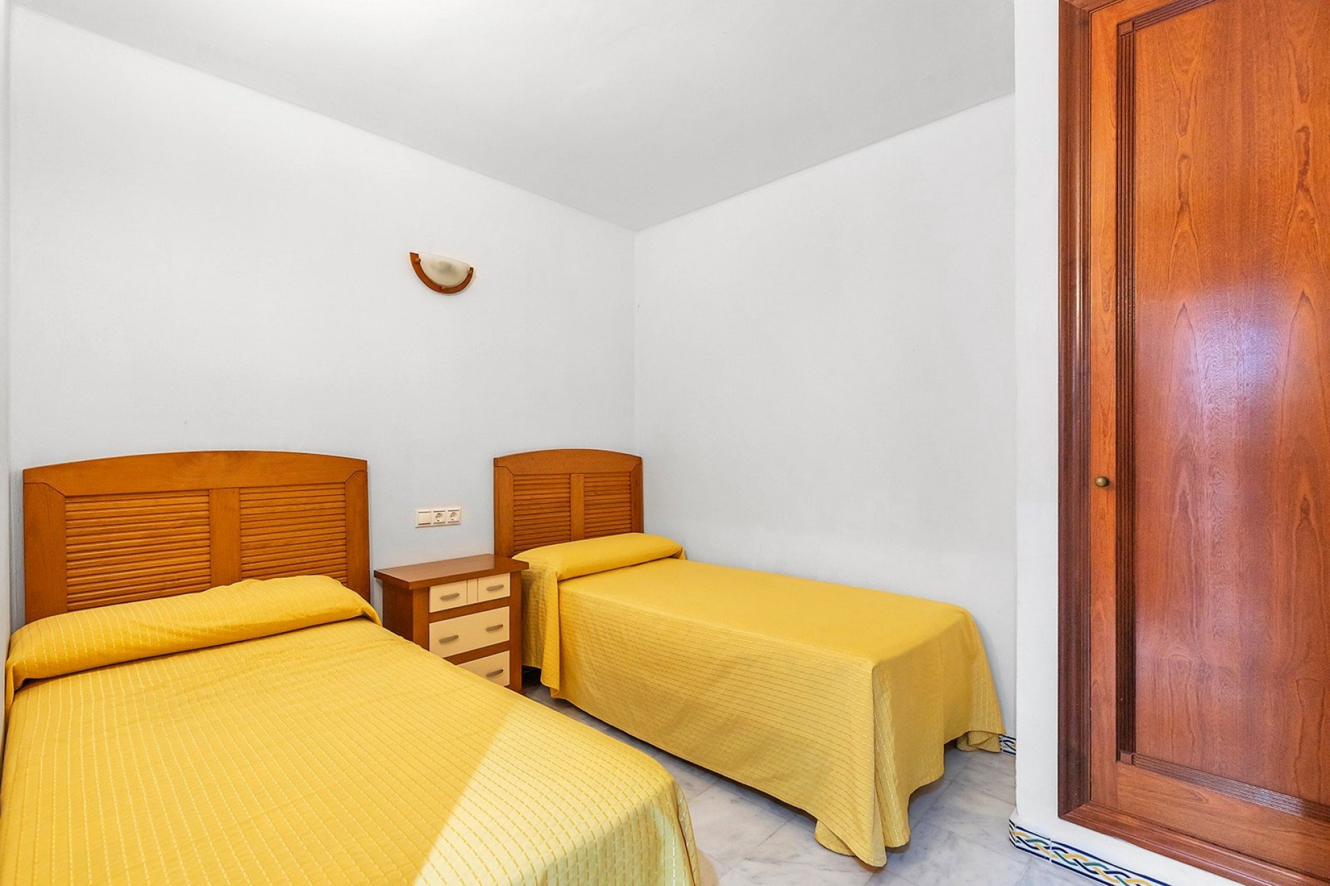 Herverkoop - Appartement -
Torrevieja - Playa de los locos