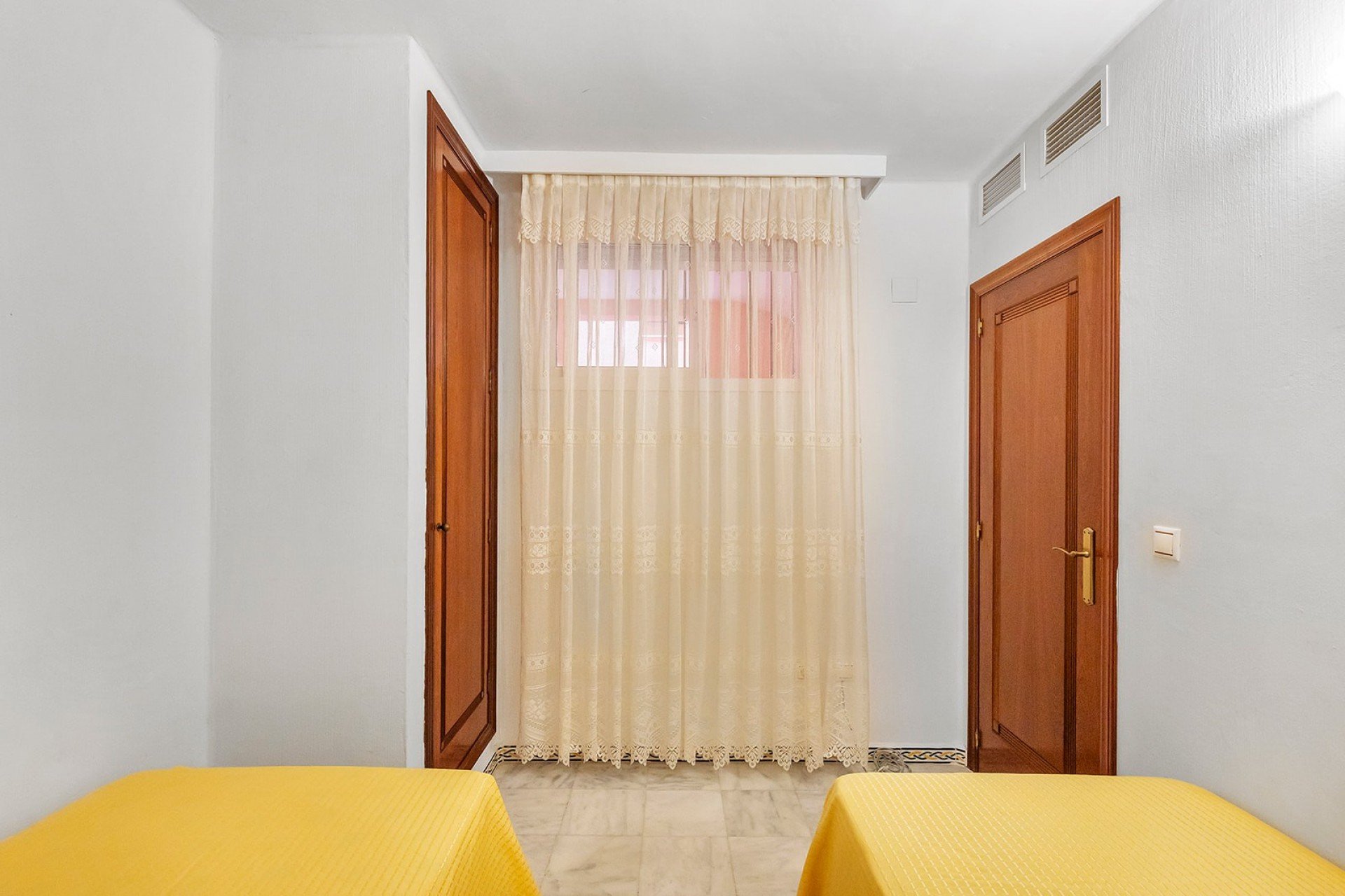 Herverkoop - Appartement -
Torrevieja - Playa de los locos