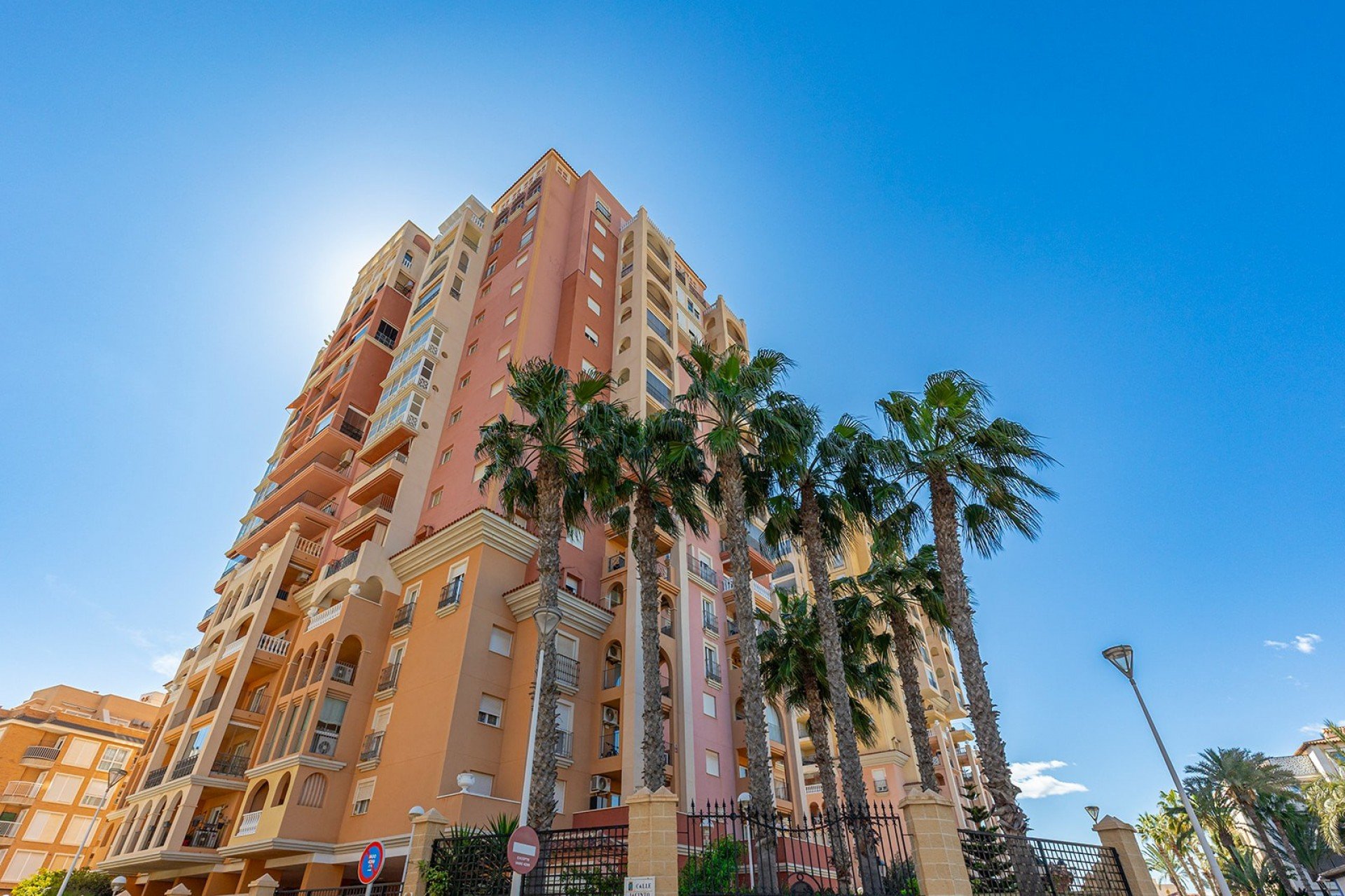 Herverkoop - Appartement -
Torrevieja - Playa de los locos