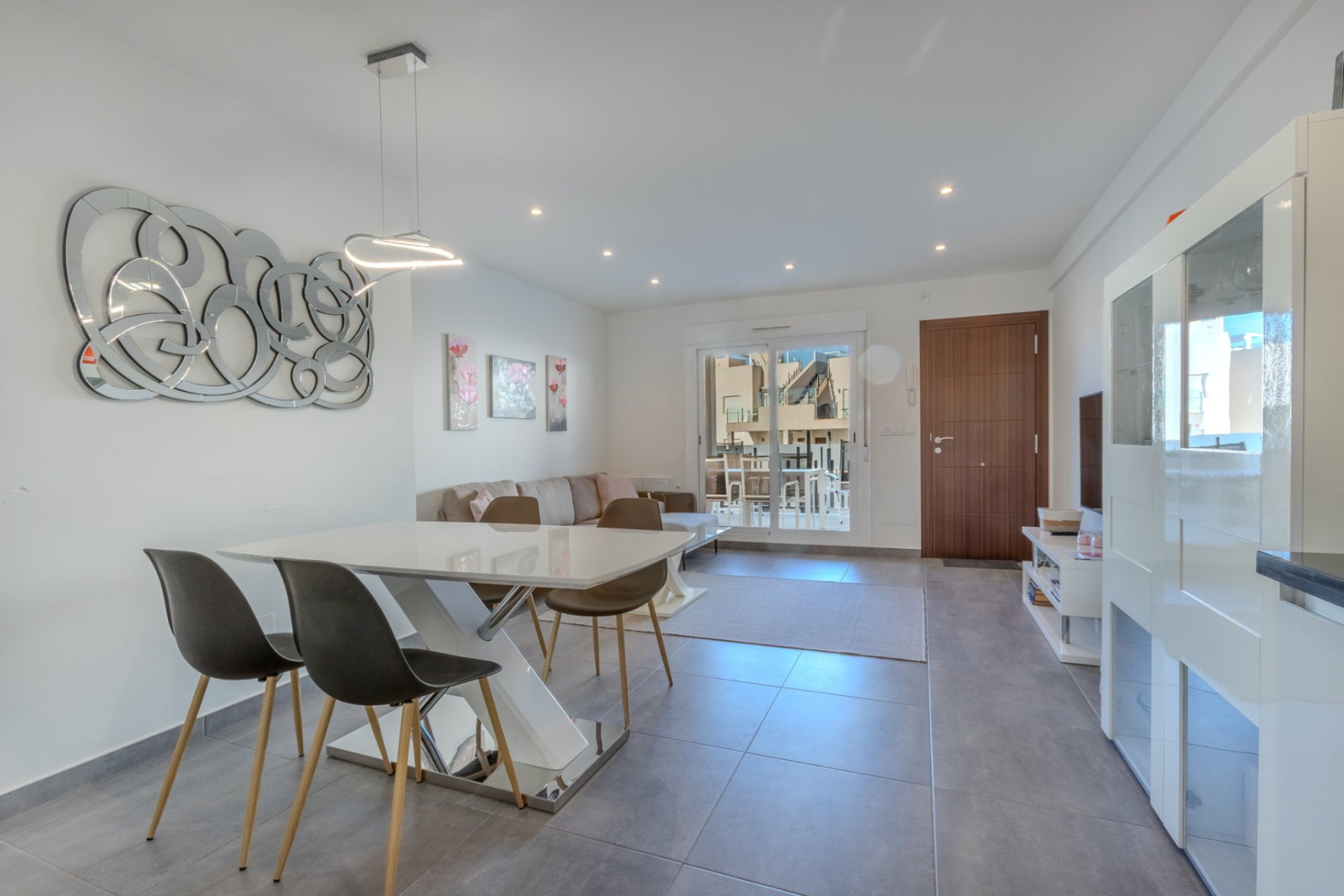 Herverkoop - Bungalow - Begane grond -
Torrevieja - Aguas Nuevas