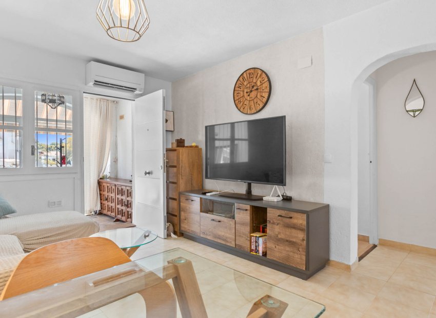 Herverkoop - Bungalow - Begane grond -
Torrevieja - Lago Jardin